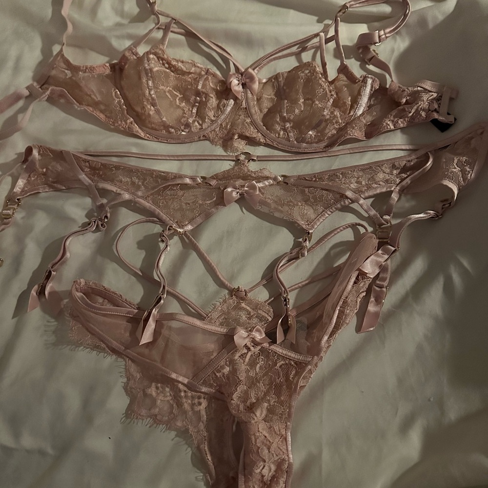 RARE Honey Birdette 32DD 32E Zoe set S